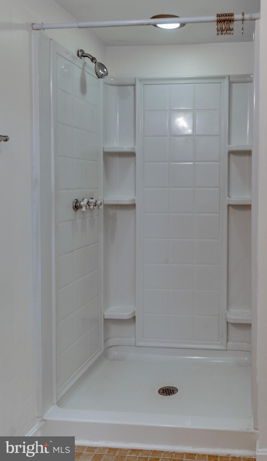 BATES ACRES - Residential