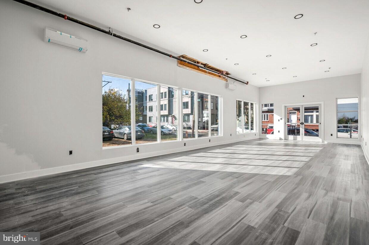 1325 N 18TH STREET COMM