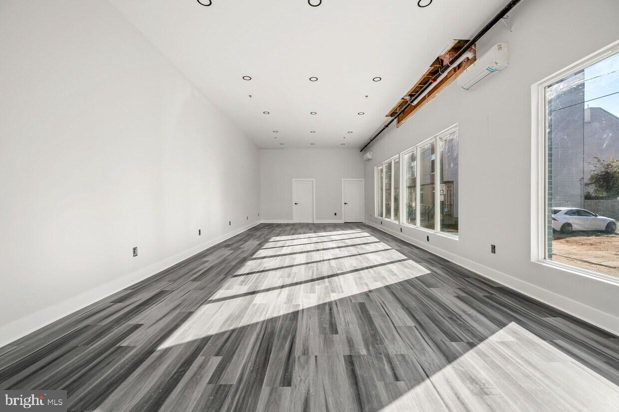 1325 N 18TH STREET COMM