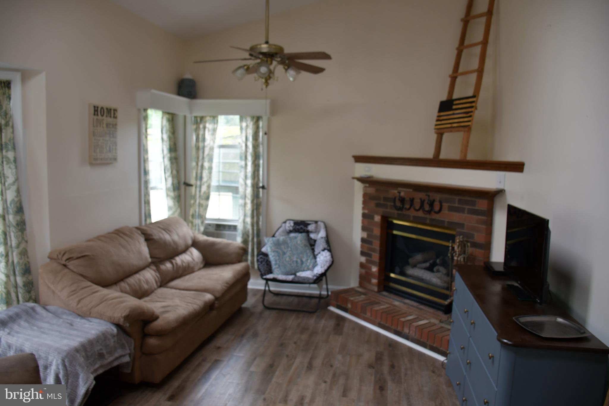 JELLYSTONE PARK - Residential