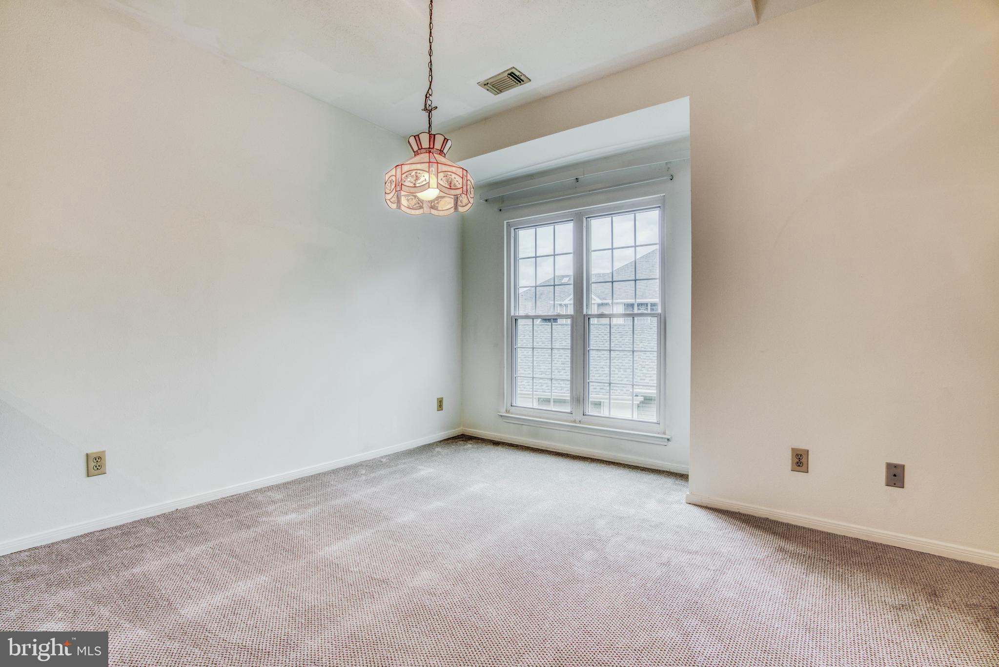 ENGLISH COUNTRY MANOR - Residential