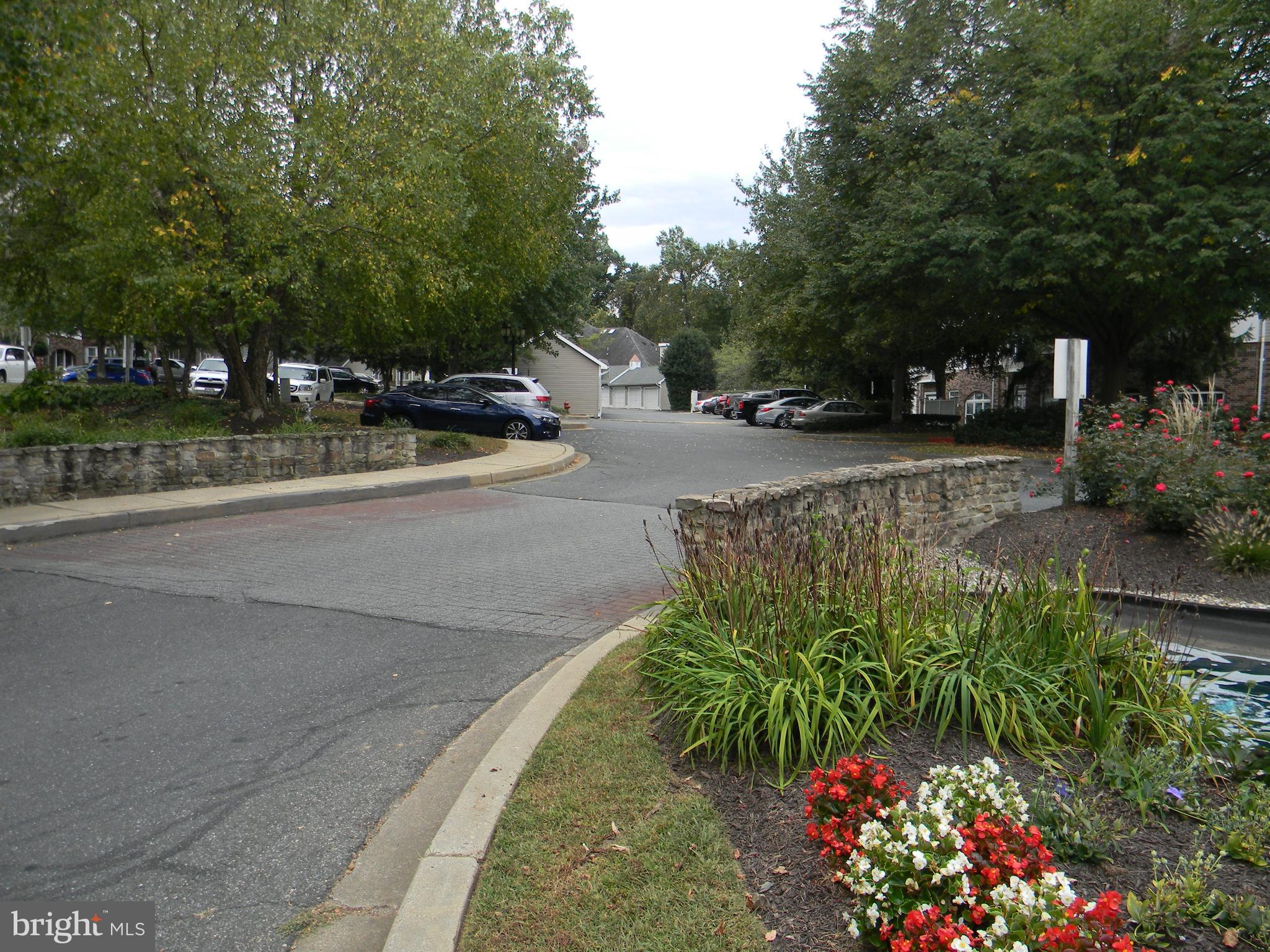 ENGLISH COUNTRY MANOR - Residential