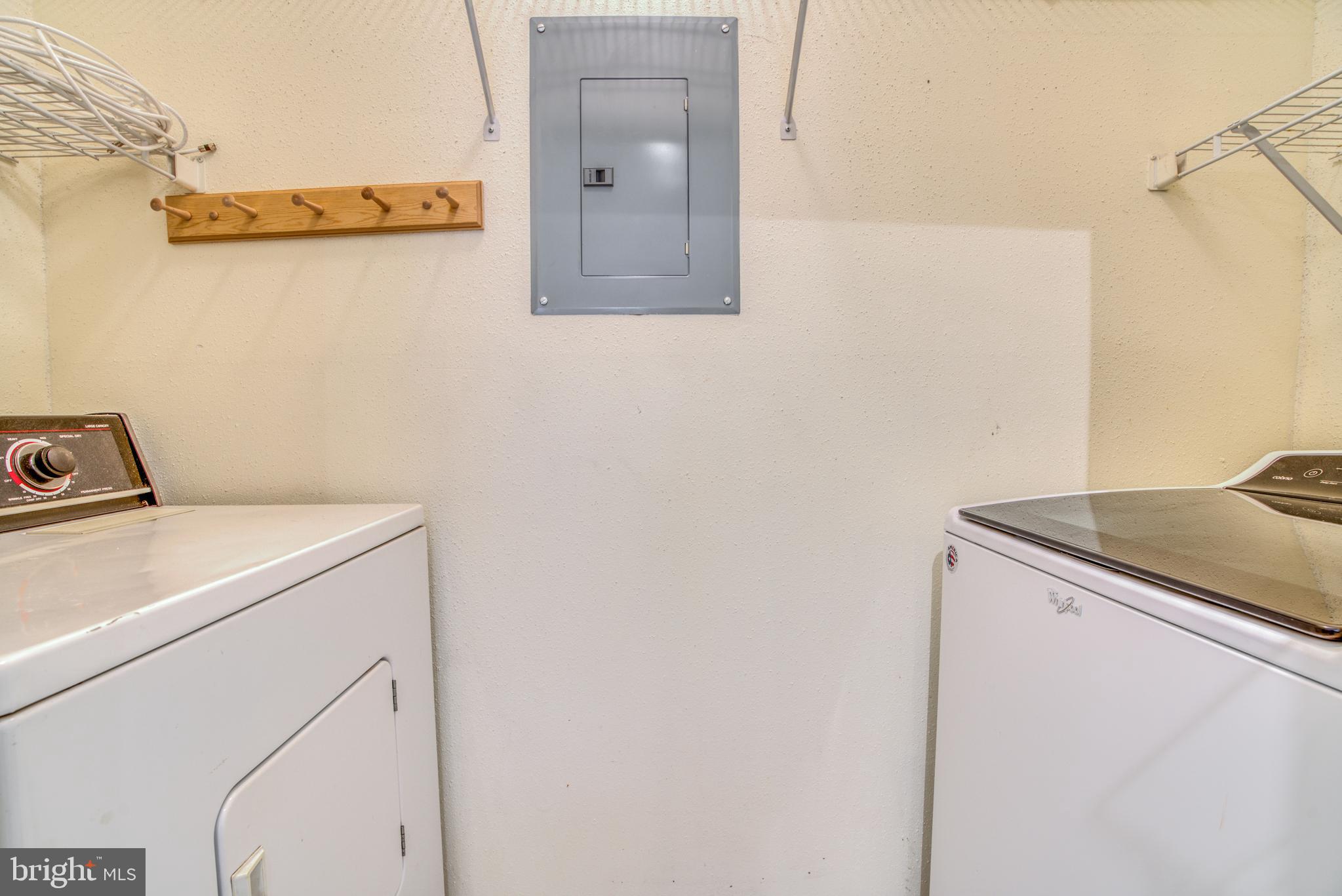 ENGLISH COUNTRY MANOR - Residential