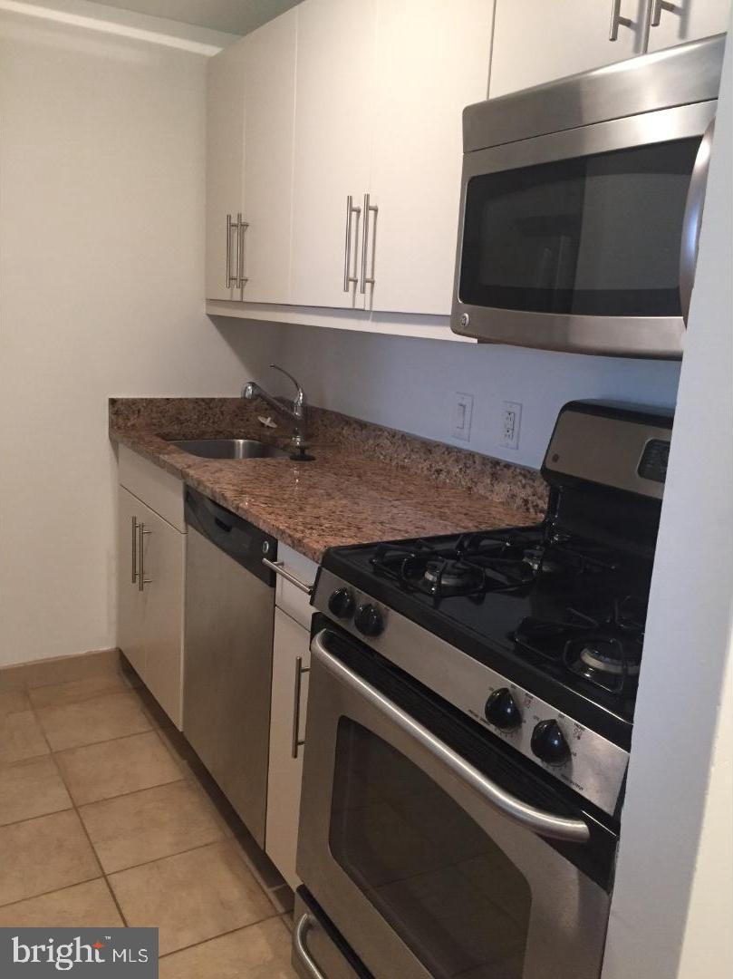 RITTENHOUSE SQUARE - Residential Lease