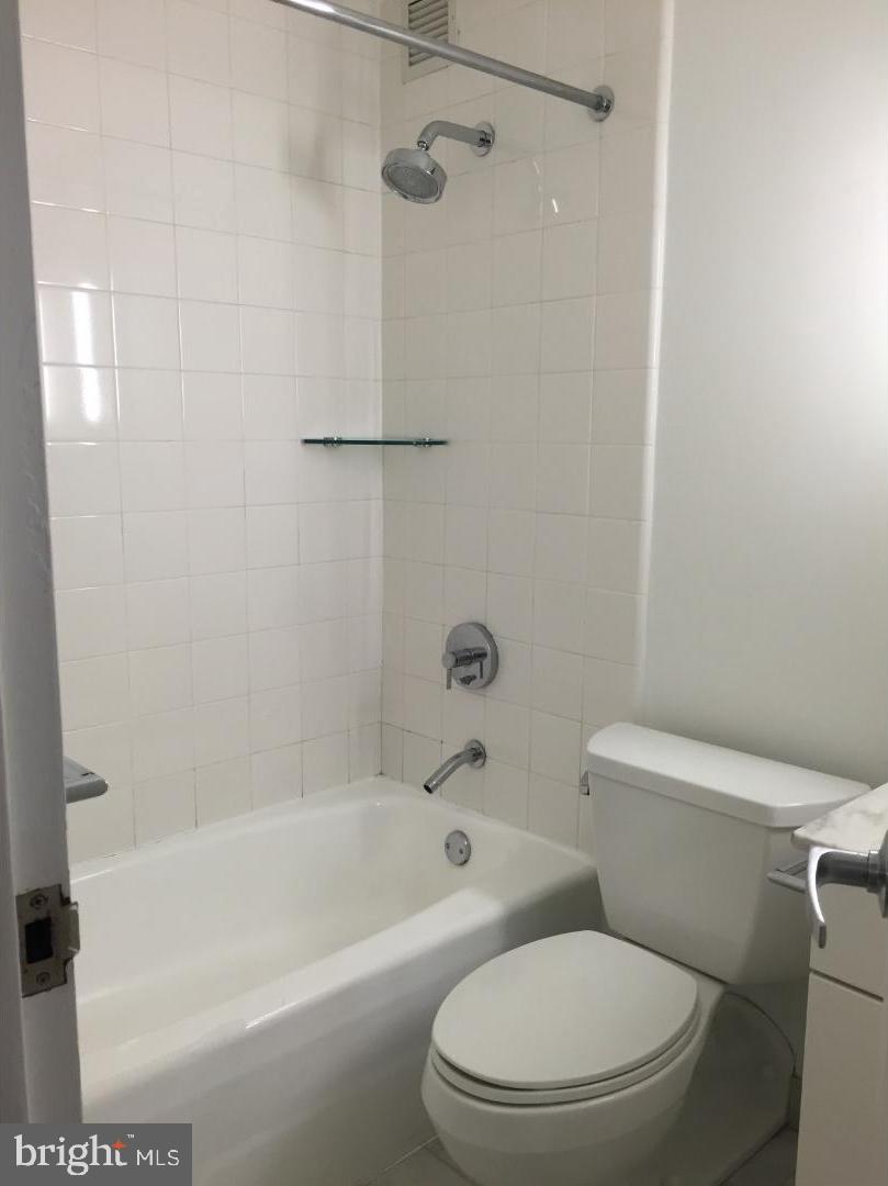 RITTENHOUSE SQUARE - Residential Lease