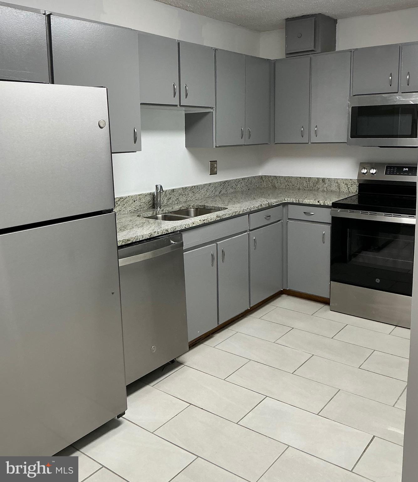 LEISURE WORLD - Residential