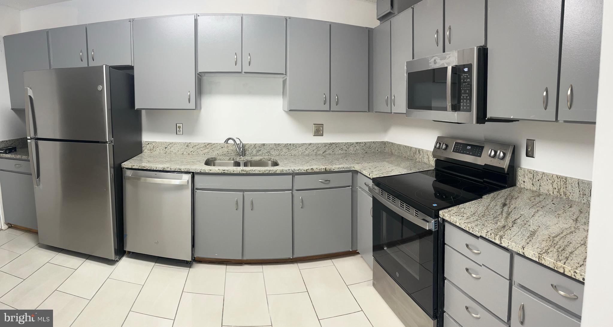LEISURE WORLD - Residential