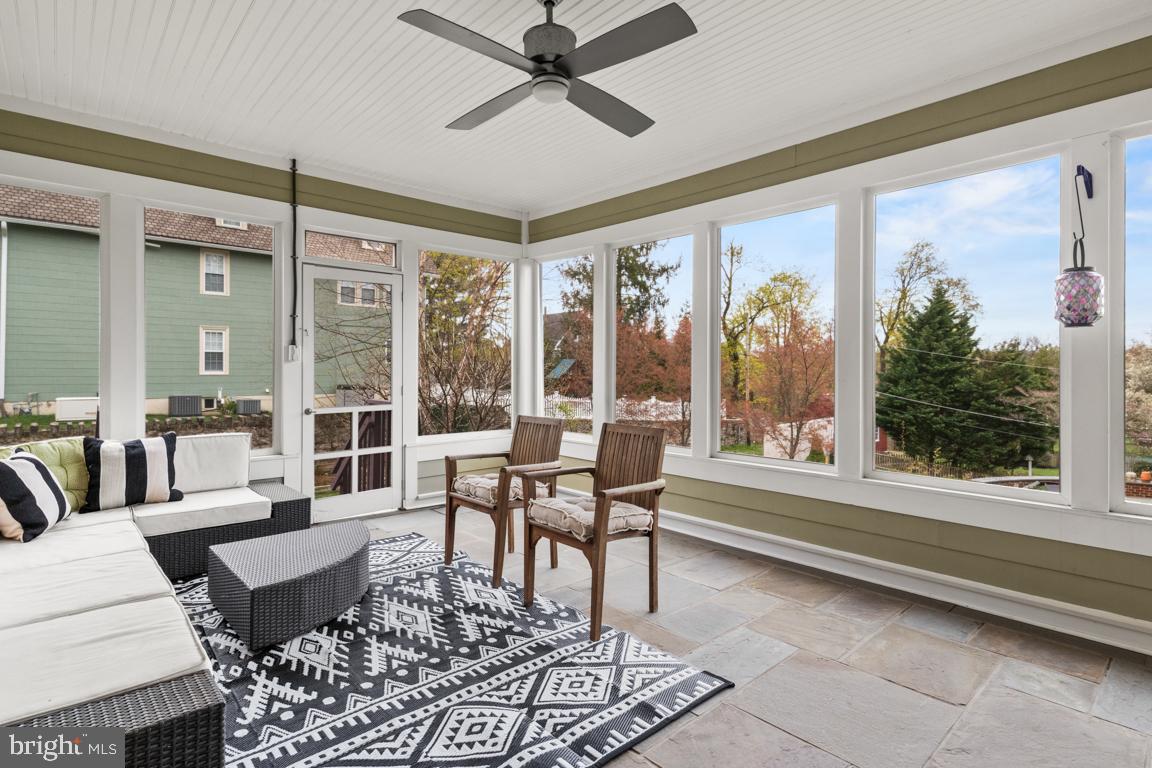 FORT WASHINGTON - Residential