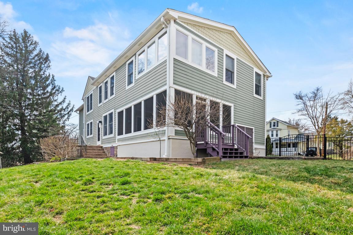 FORT WASHINGTON - Residential