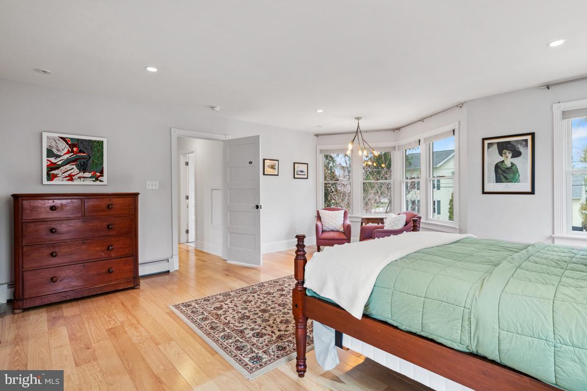 FORT WASHINGTON - Residential