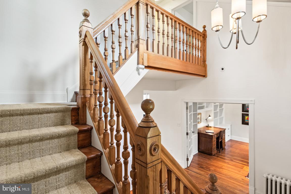 FORT WASHINGTON - Residential