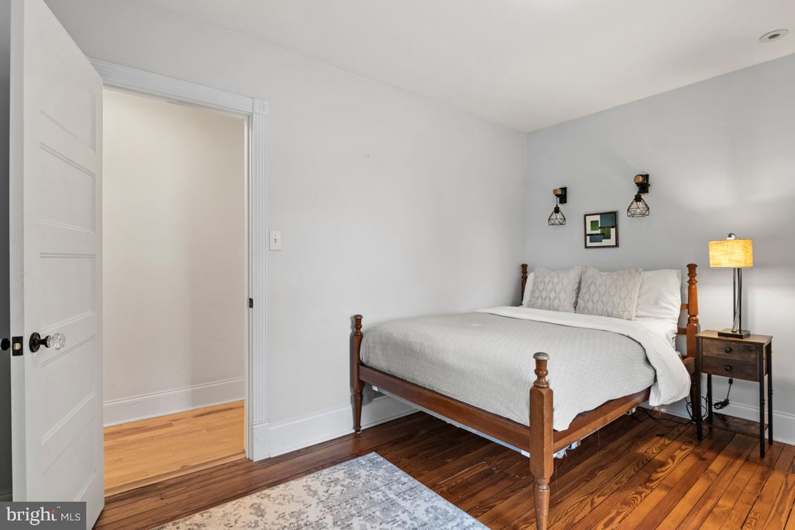 FORT WASHINGTON - Residential