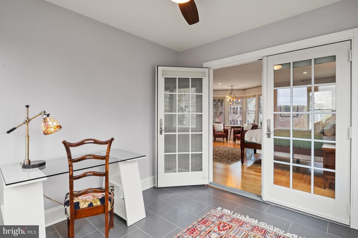 FORT WASHINGTON - Residential