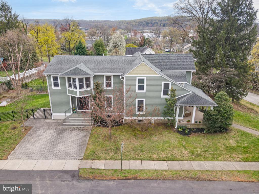 FORT WASHINGTON - Residential