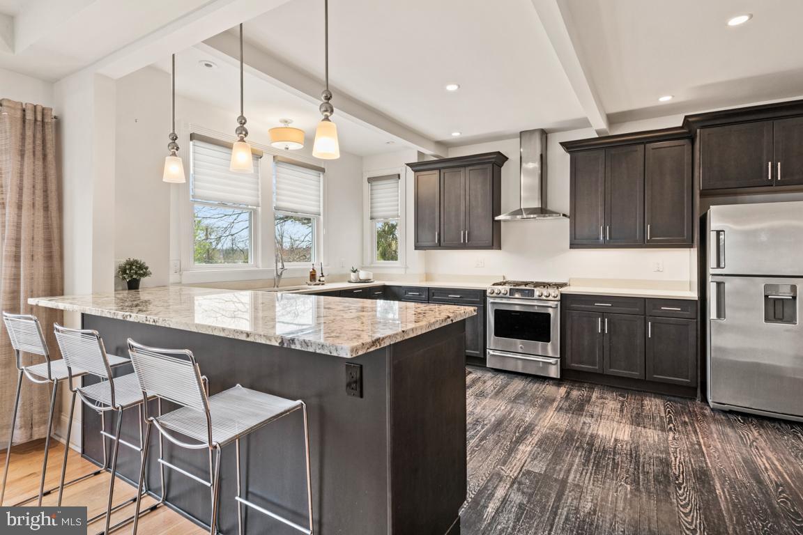 FORT WASHINGTON - Residential