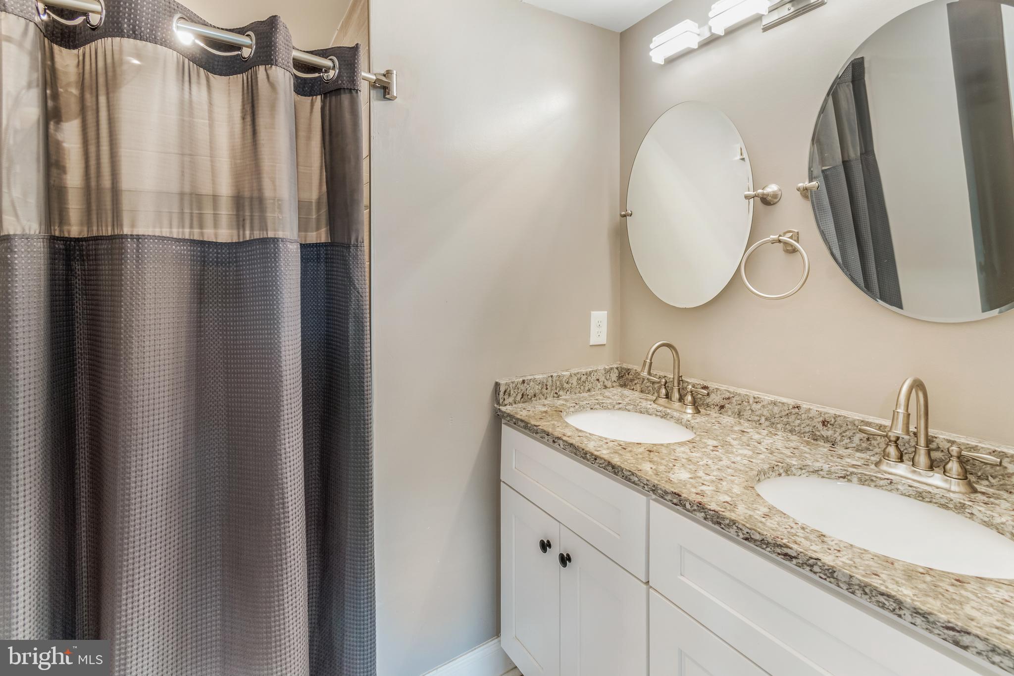 LAUREL ACRES - Residential