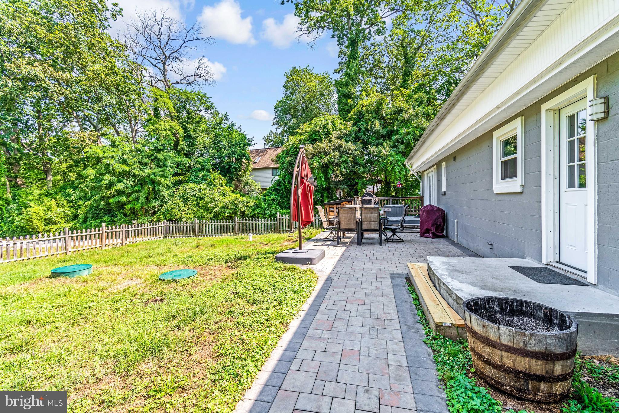 LAUREL ACRES - Residential