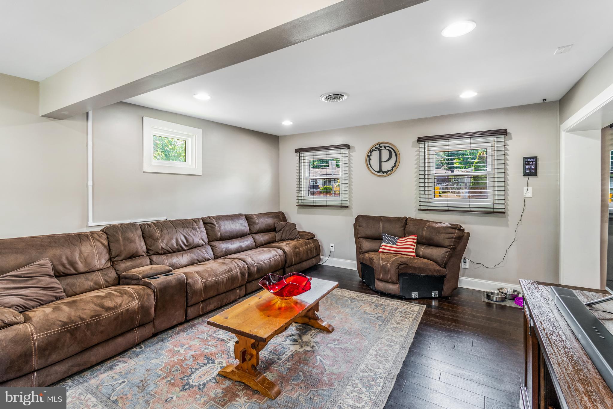 LAUREL ACRES - Residential