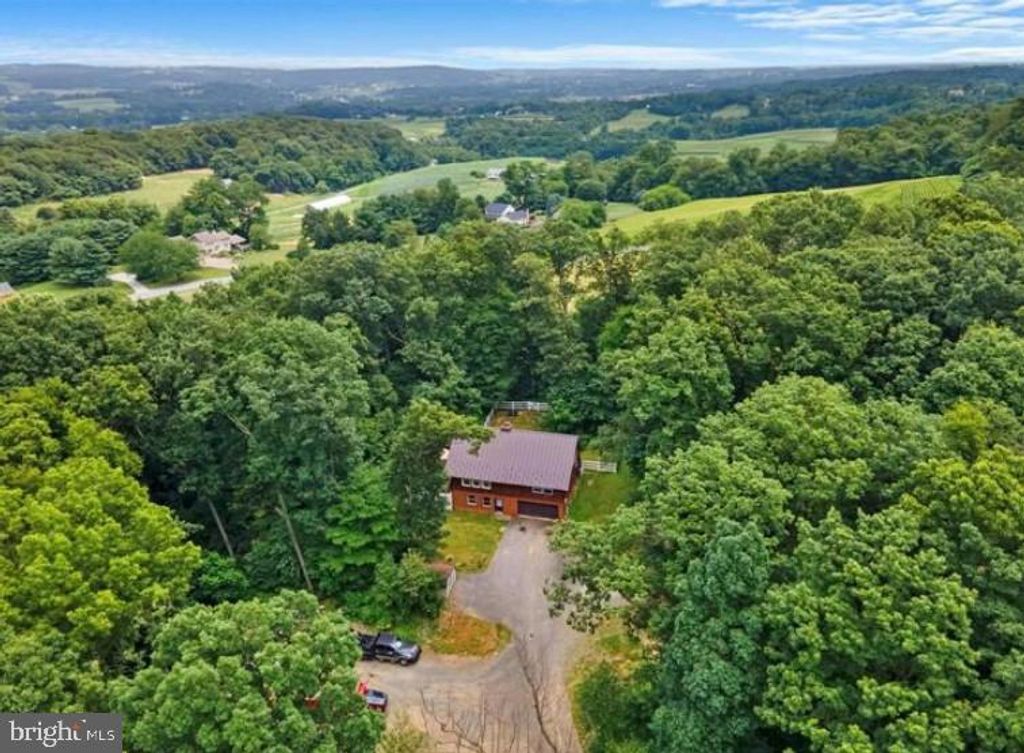 Photo of 518 TRUCE RD, NEW PROVIDENCE, PA 17560 (MLS # PALA2034472)