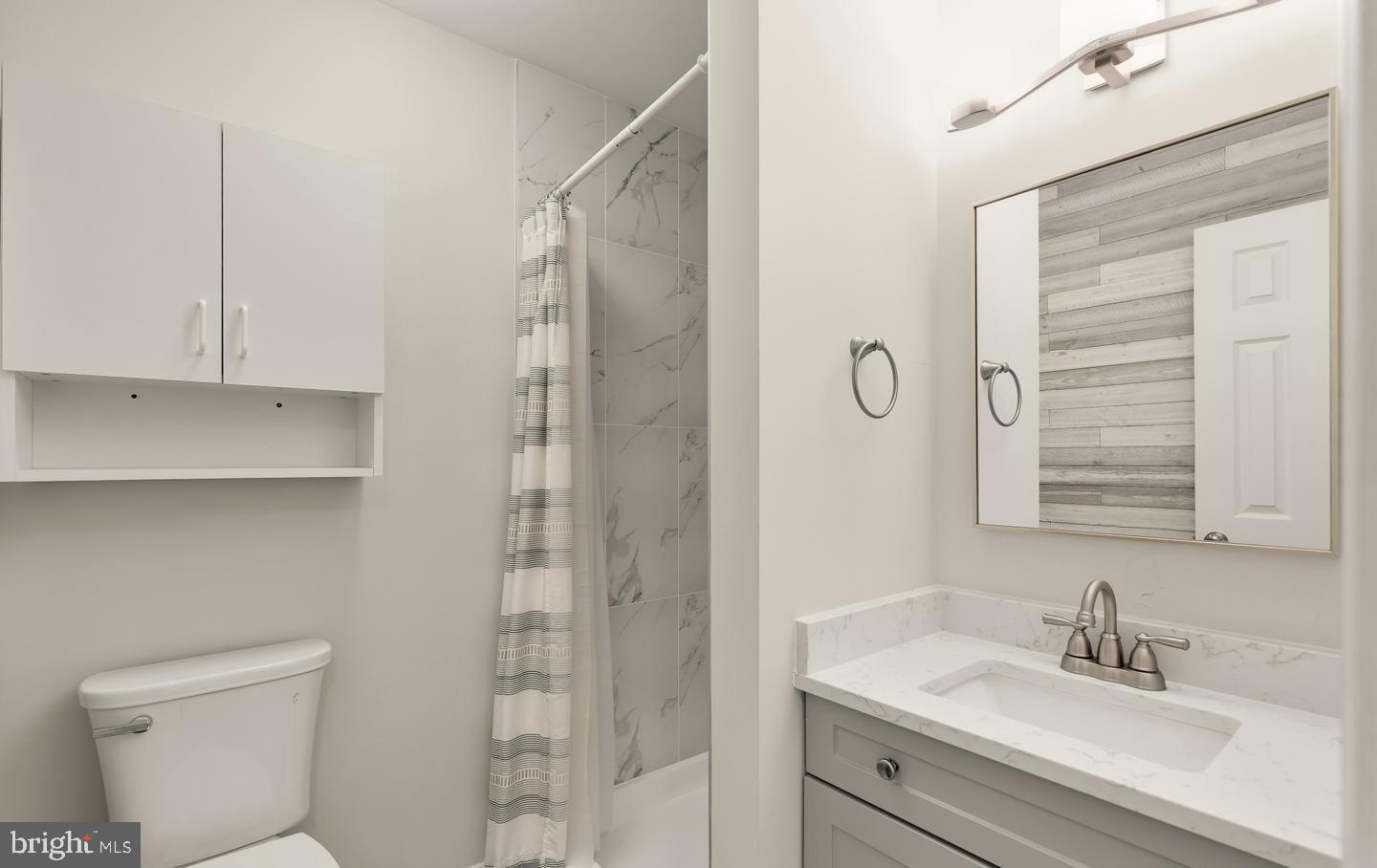 DUNDREE KNOLL - Residential Lease