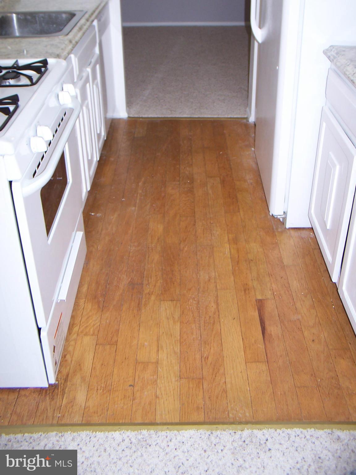 WOODBURN VILLAGE - Residential Lease