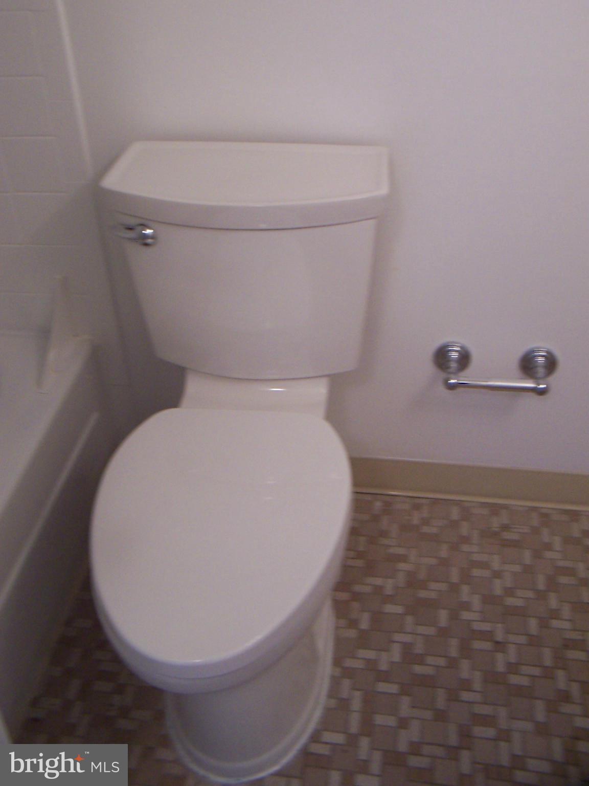 WOODBURN VILLAGE - Residential Lease