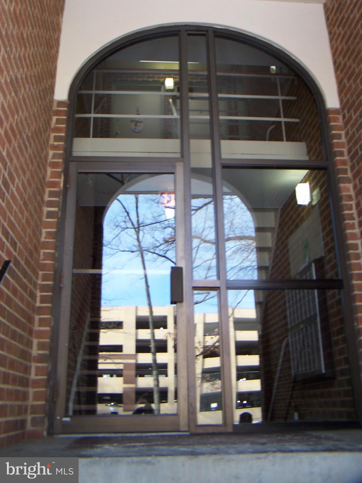 WOODBURN VILLAGE - Residential Lease