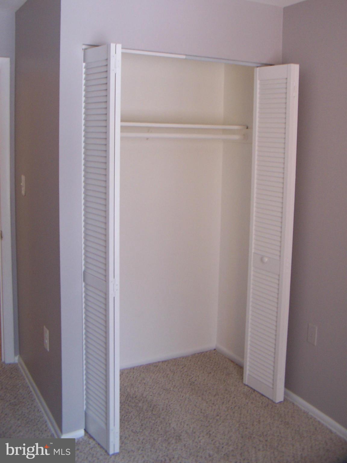 WOODBURN VILLAGE - Residential Lease