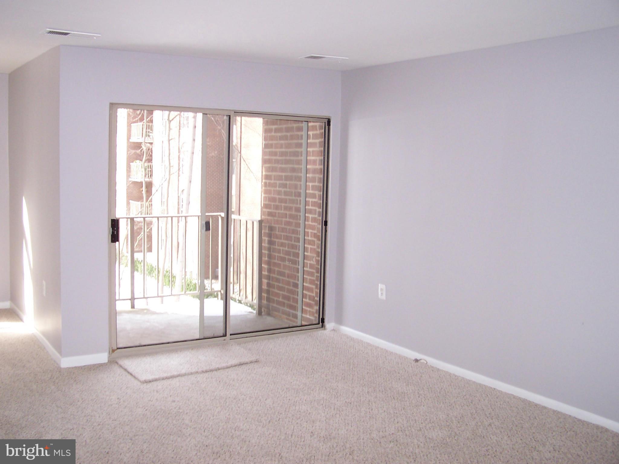 WOODBURN VILLAGE - Residential Lease