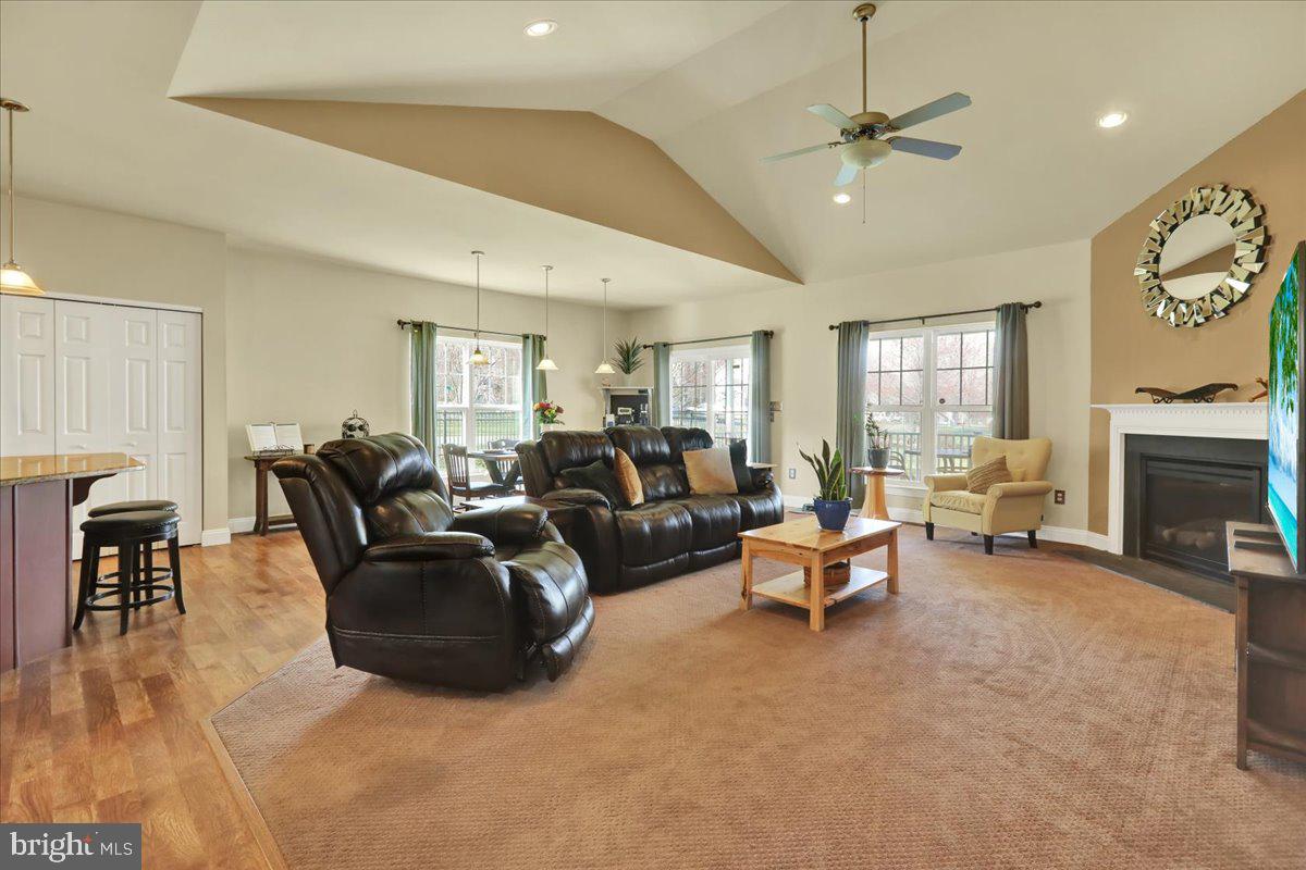 MOUNTAINVIEW - Residential