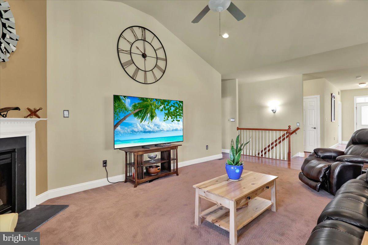 MOUNTAINVIEW - Residential