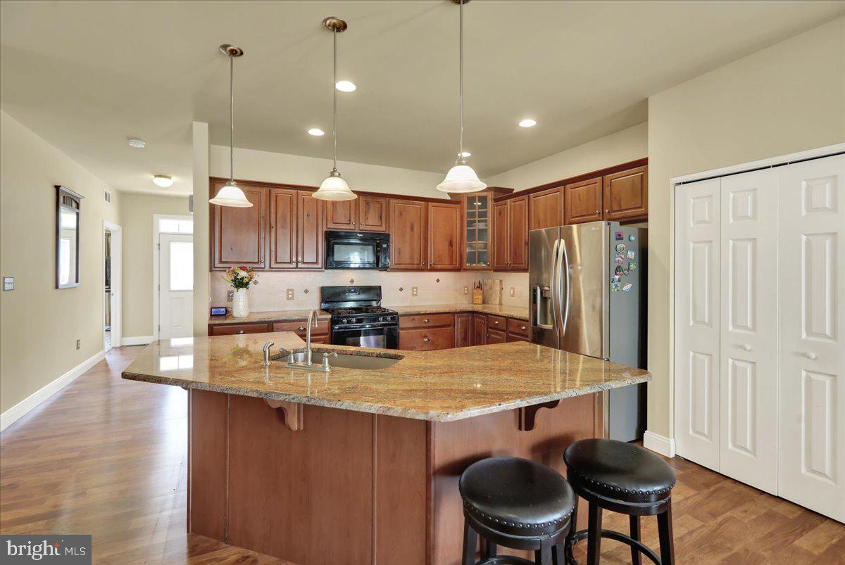 MOUNTAINVIEW - Residential