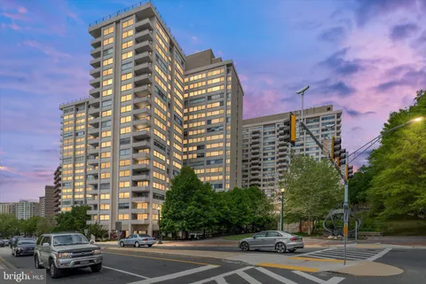 5500 Friendship Boulevard Unit 2329N, Chevy Chase, MD 20815 - #: MDMC2228240