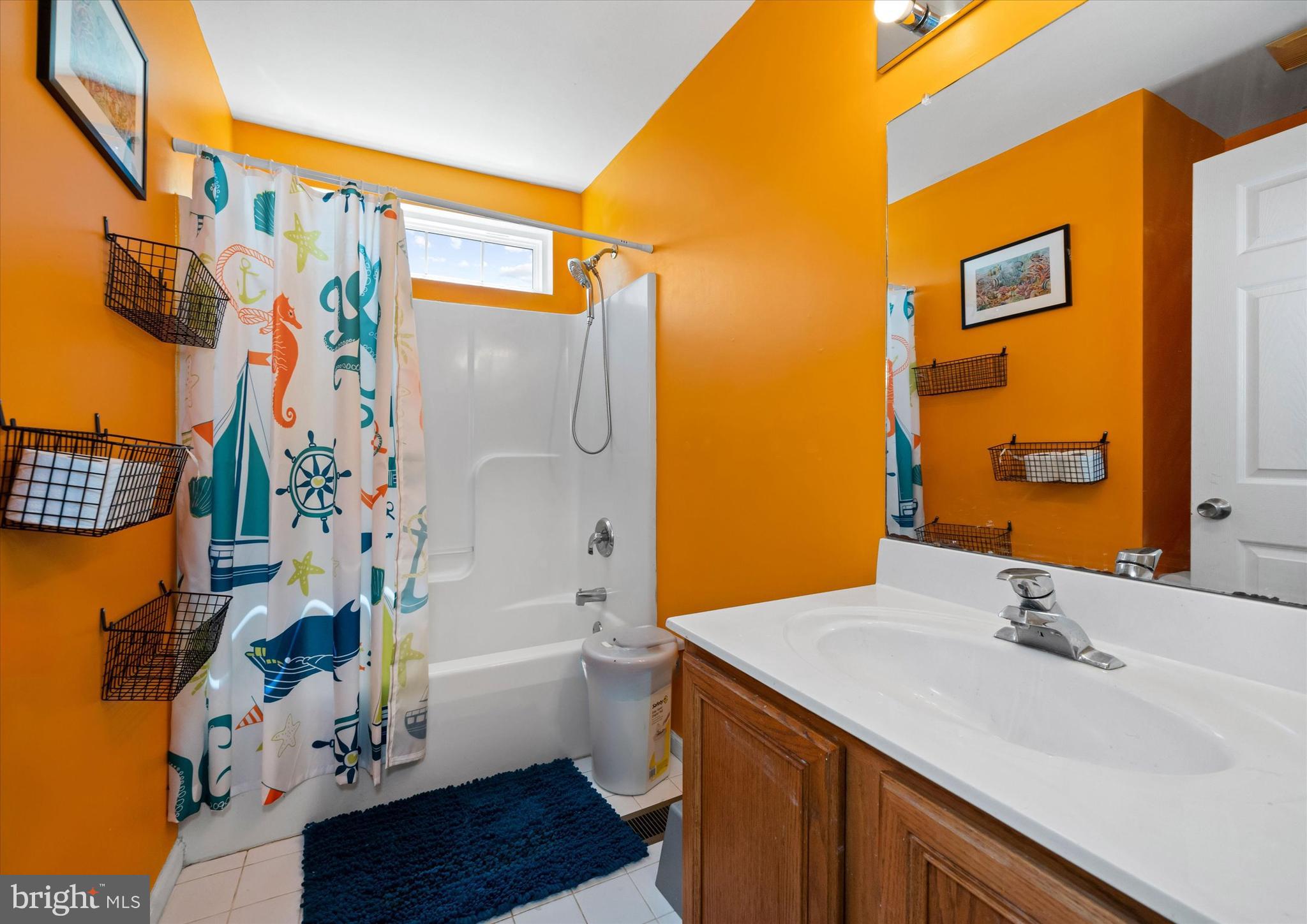 AUGUSTINE CREEK - Residential