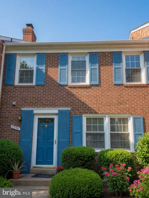 Photo of 8398 Uxbridge Court, SPRINGFIELD, VA 22151 (MLS # VAFX2323094)