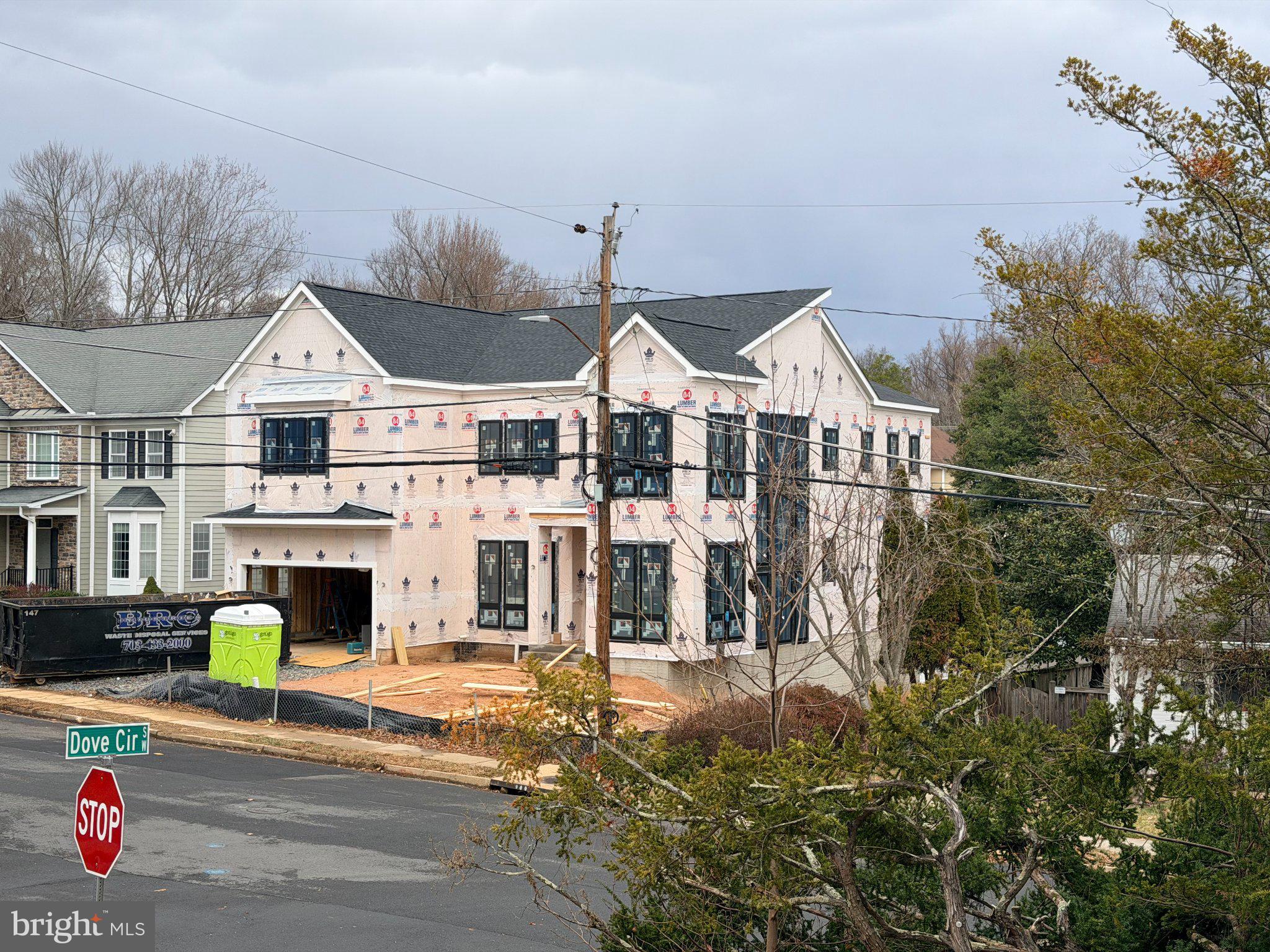 VIENNA WOODS - Residential