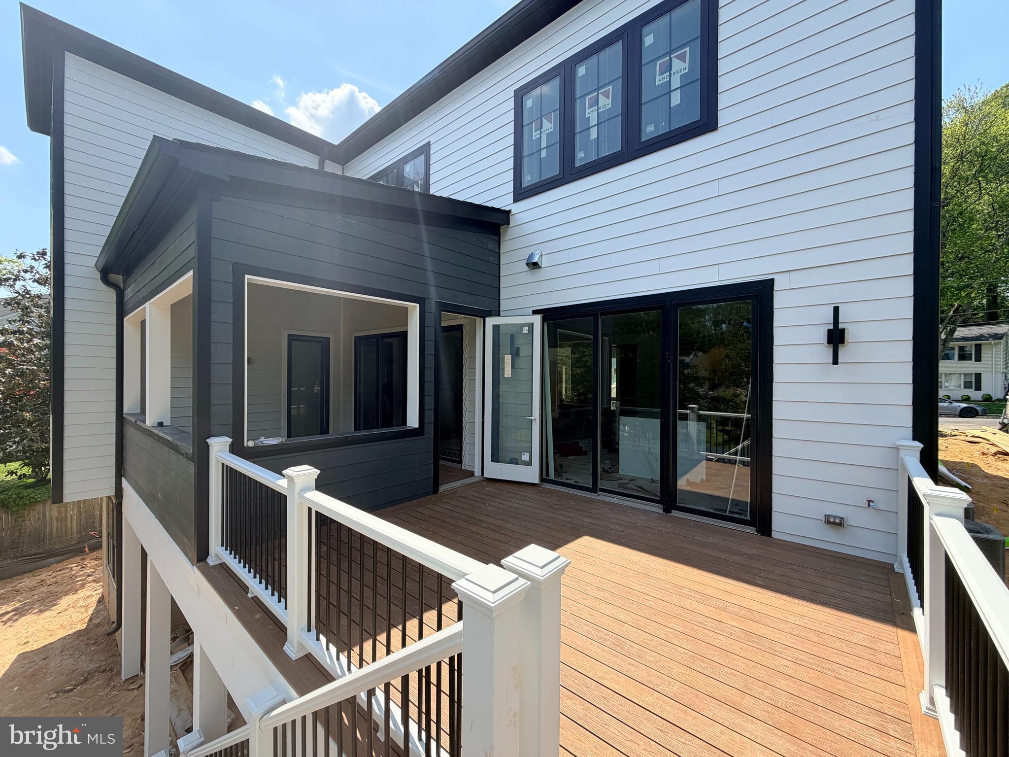 VIENNA WOODS - Residential