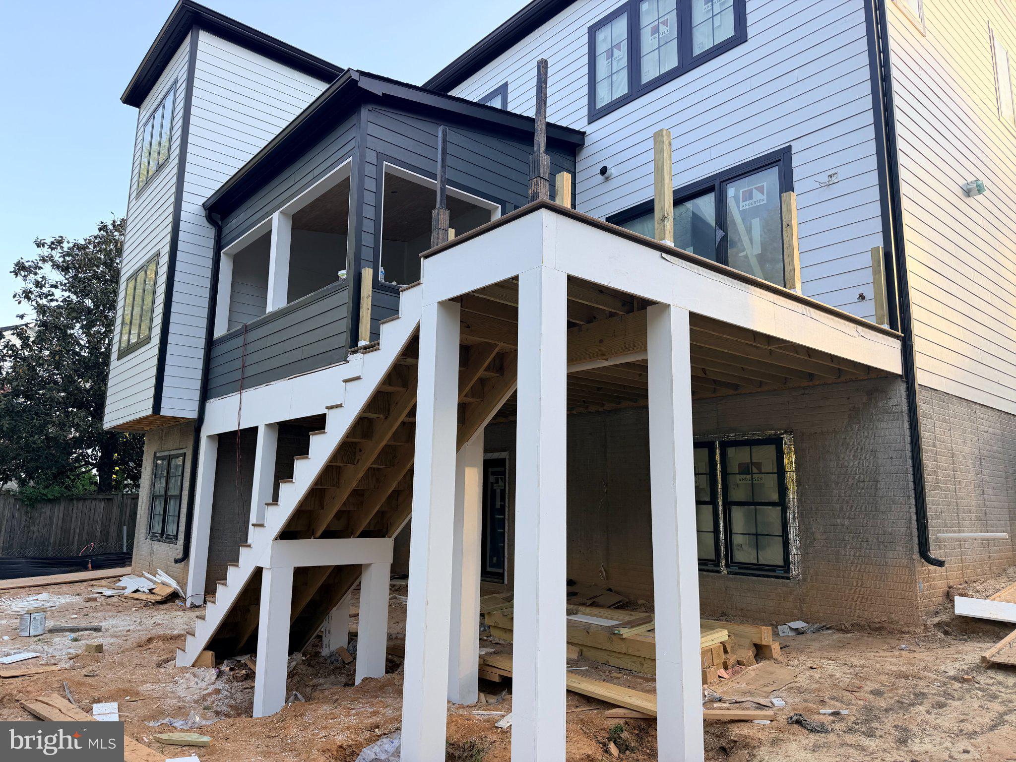 VIENNA WOODS - Residential