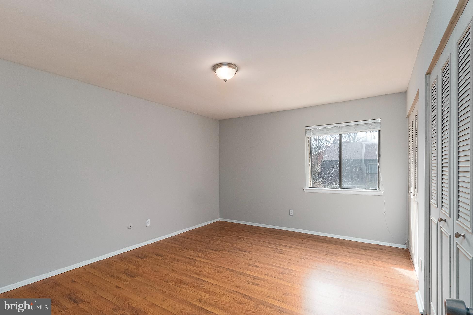 423 MEADOW WOODS LANE 310