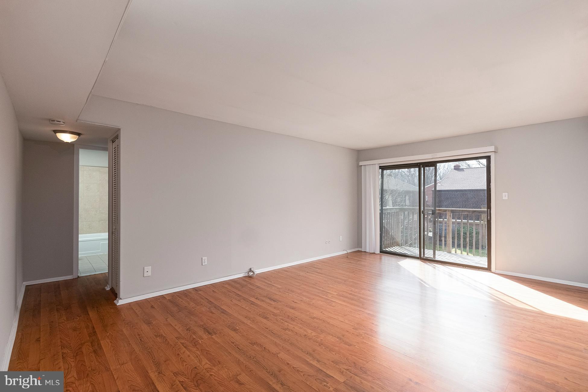 423 MEADOW WOODS LANE 310