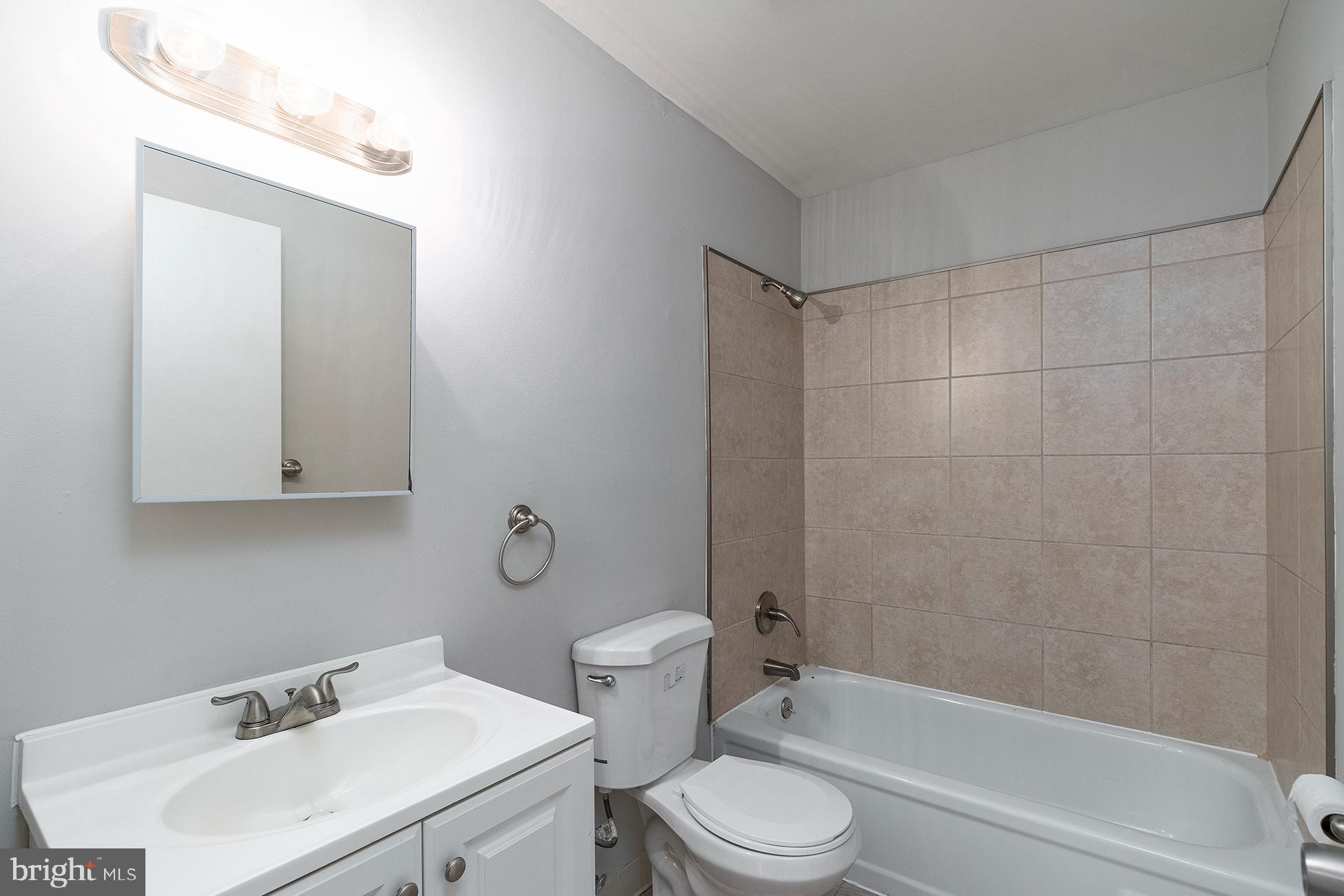 423 MEADOW WOODS LANE 310