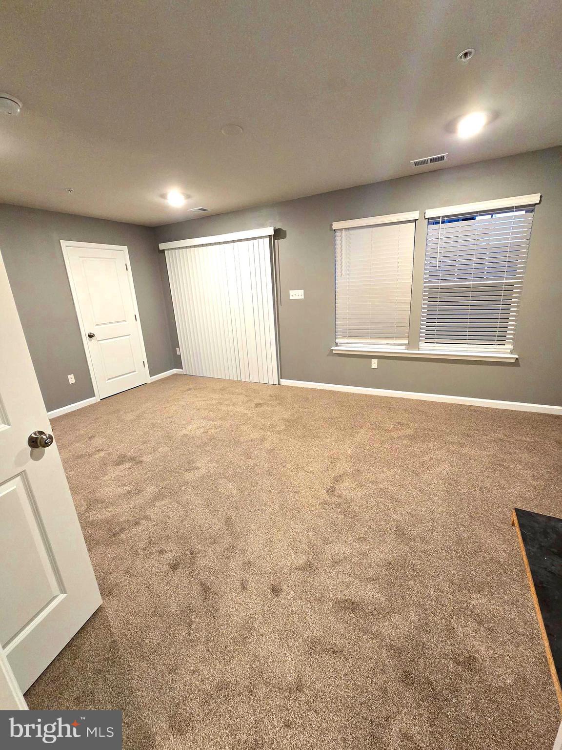 WOODMORE OVERLOOK - Residential