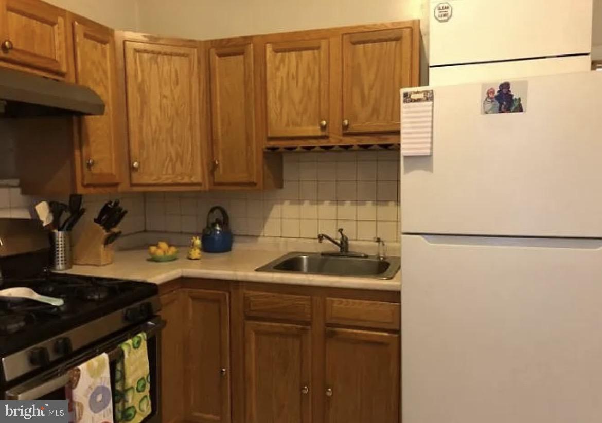 PORT RICHMOND - Residential