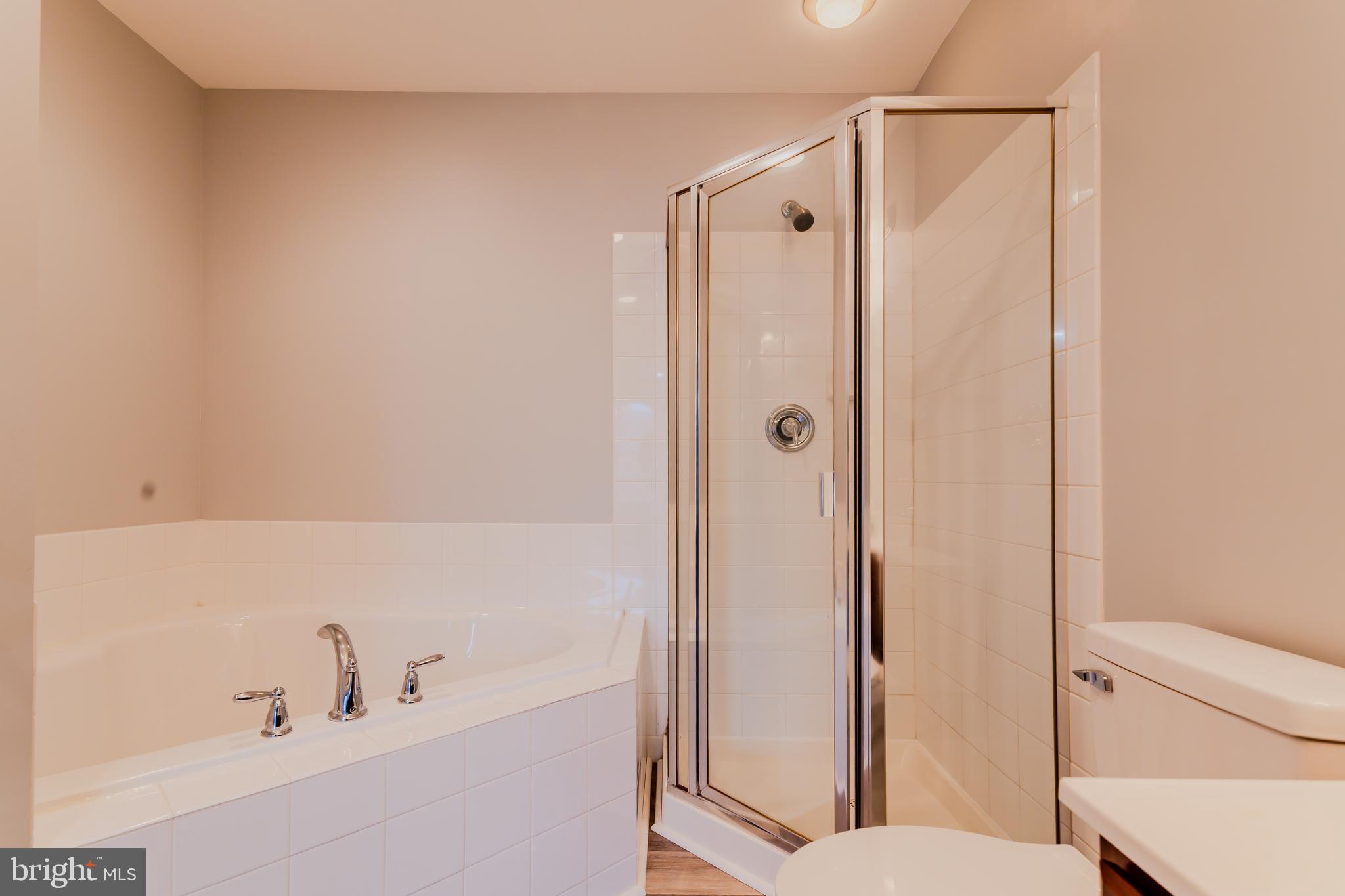 HANOVER SQUARE - Residential