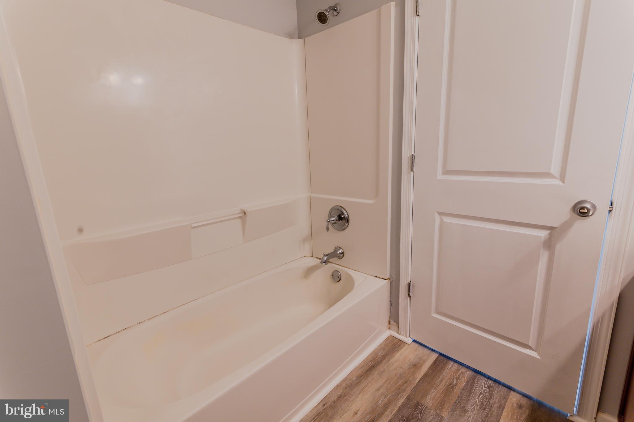 HANOVER SQUARE - Residential