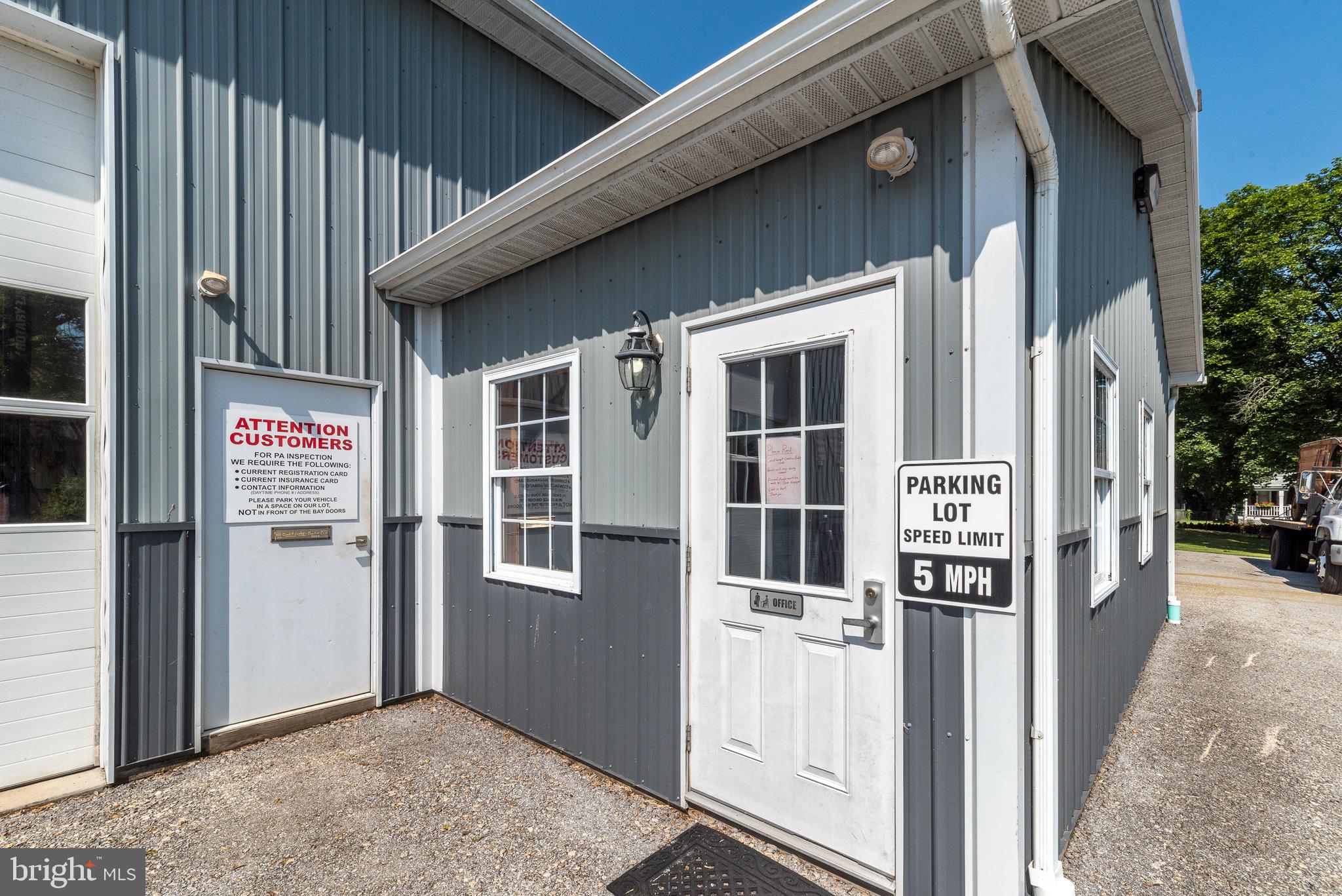 386 LAURELWOOD ROAD