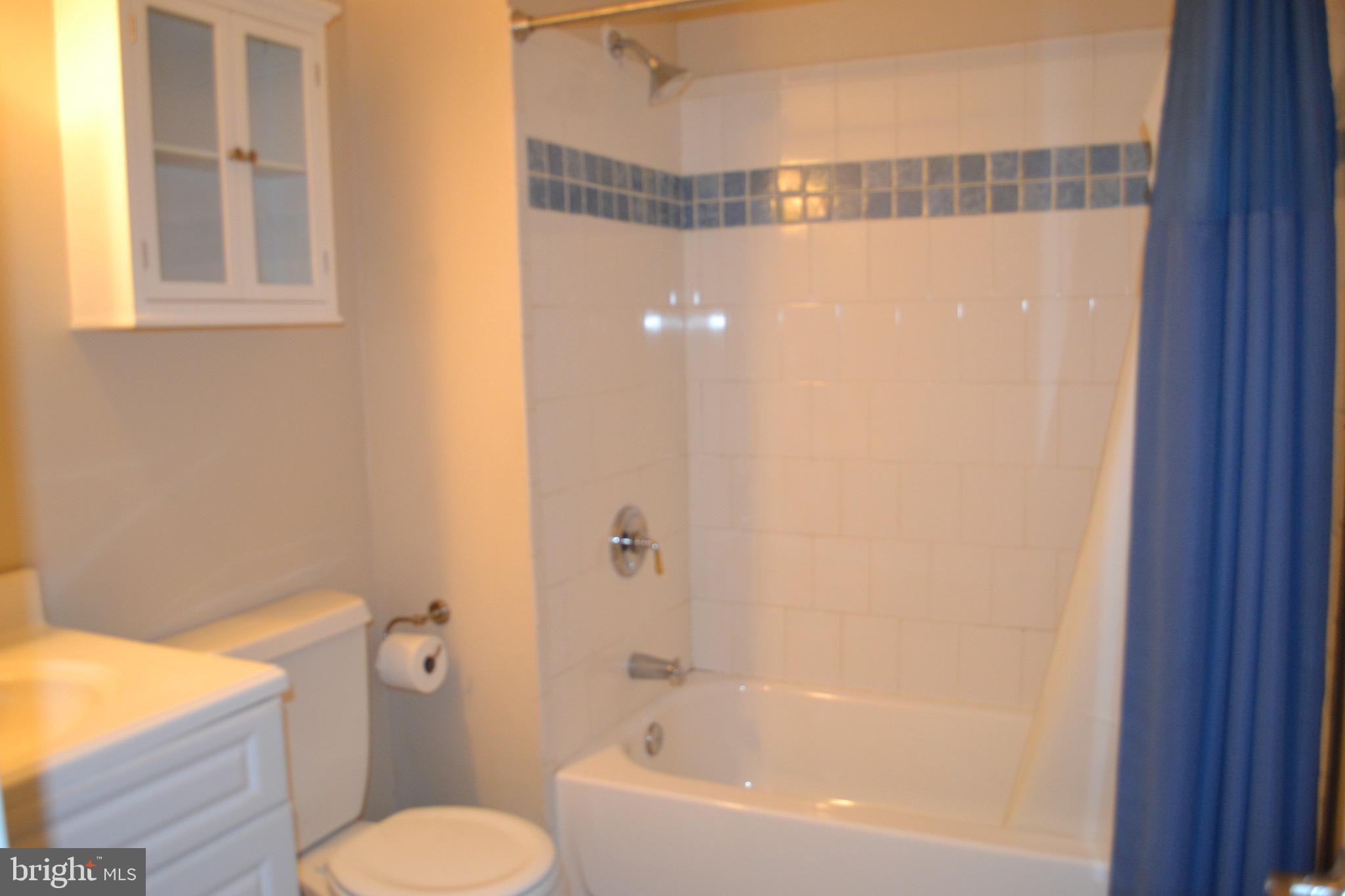 LAUREL VALLEY - Residential Lease