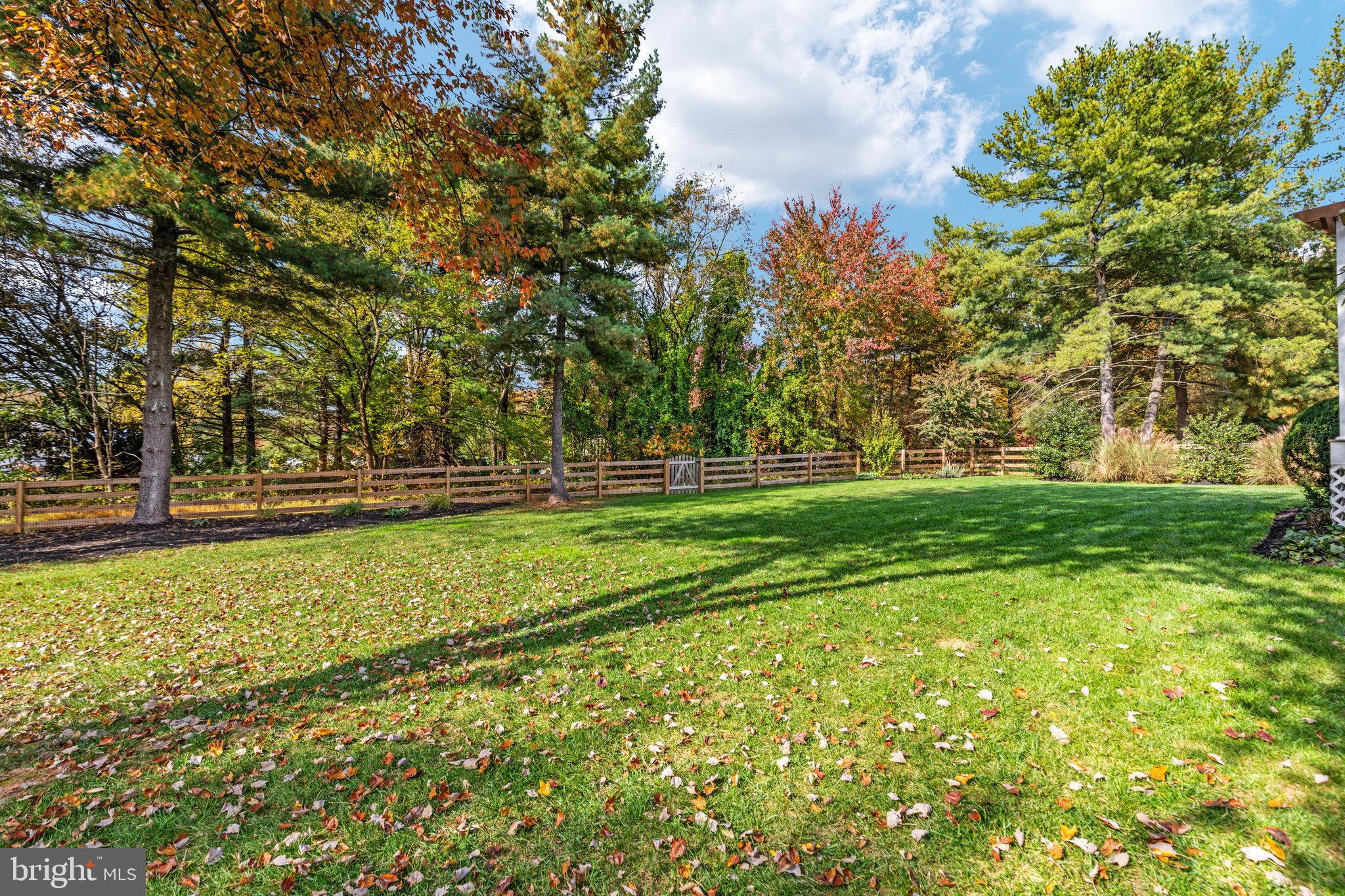 13172 AUTUMN HILL LANE