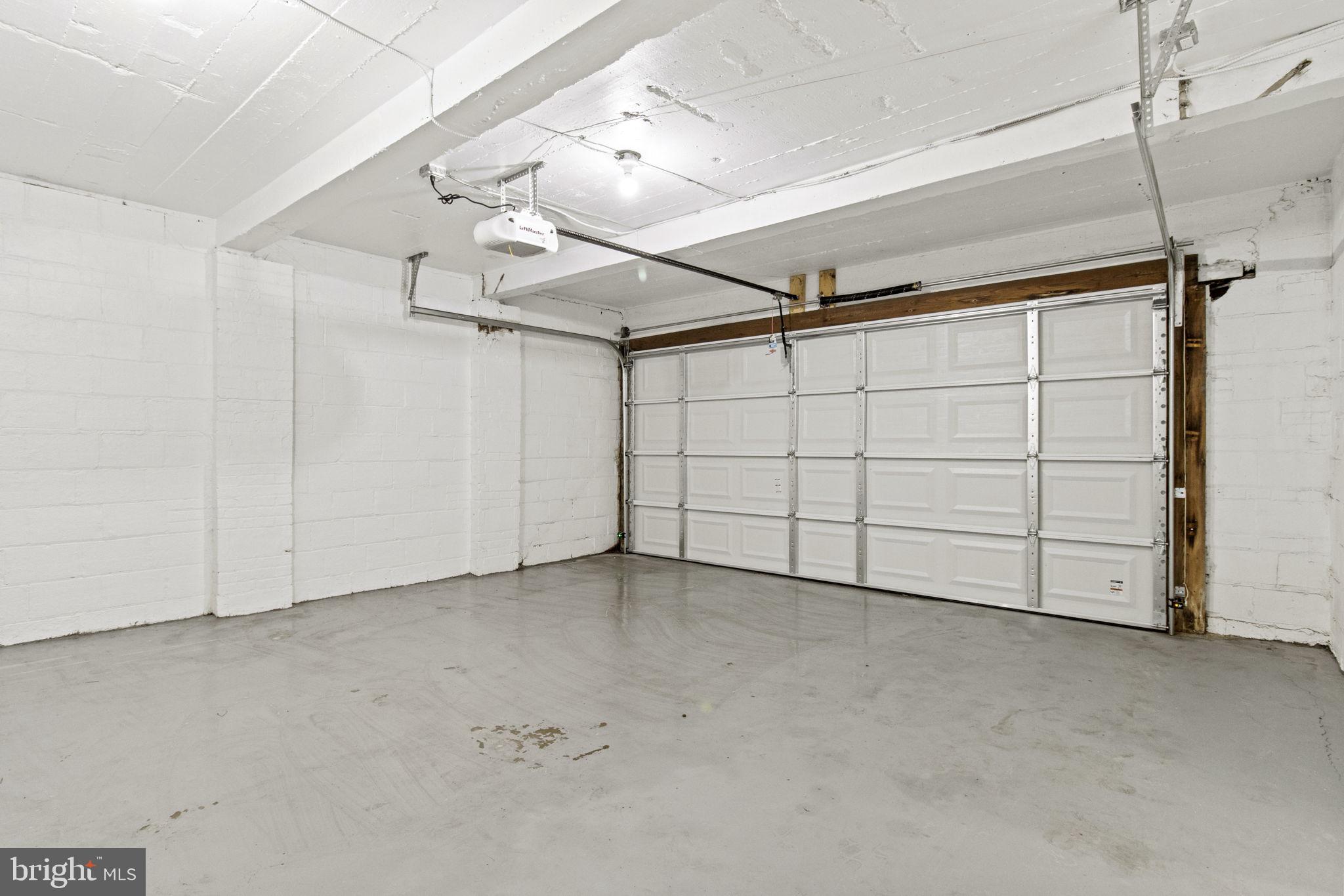 ROLLINGWOOD - Residential