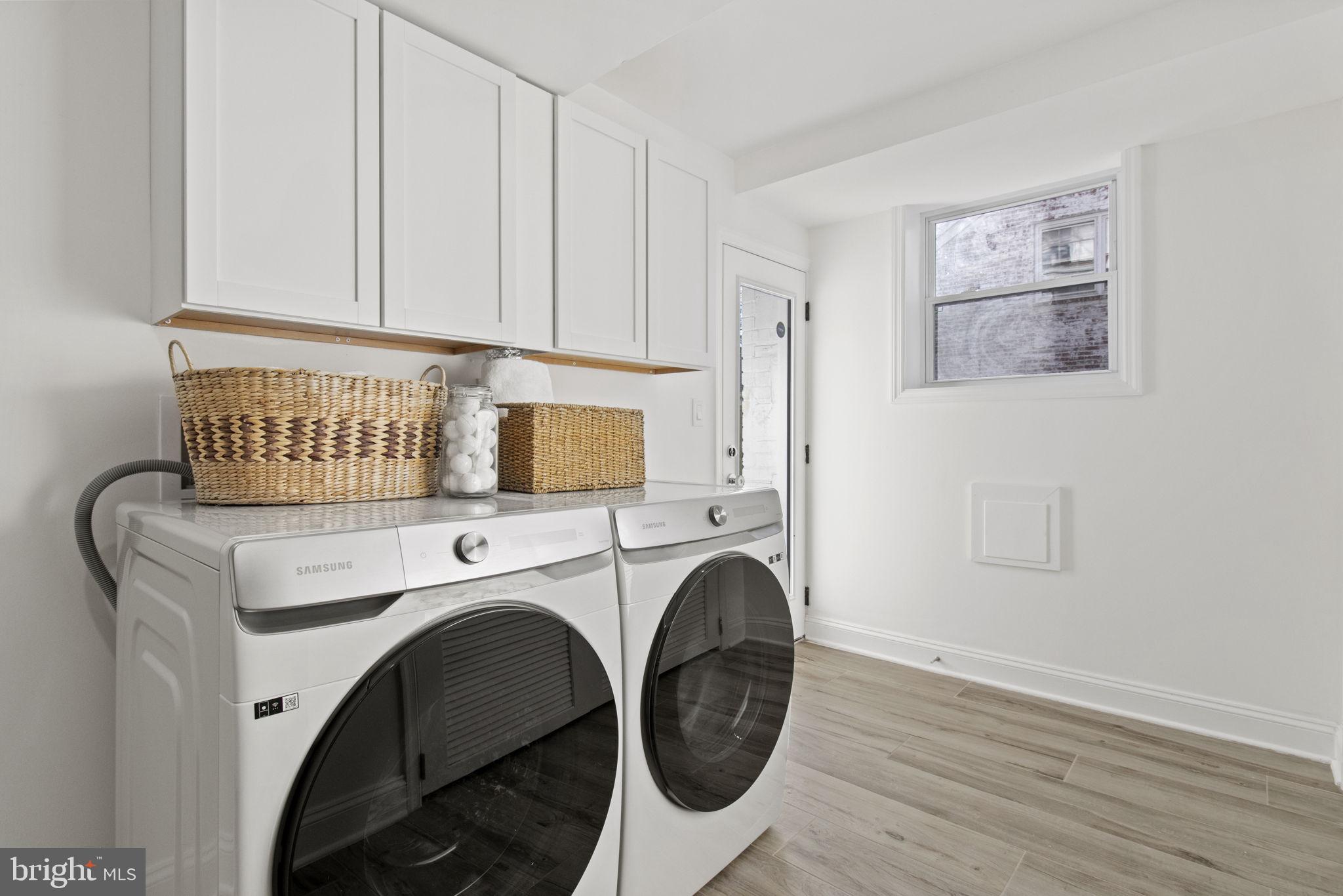 ROLLINGWOOD - Residential
